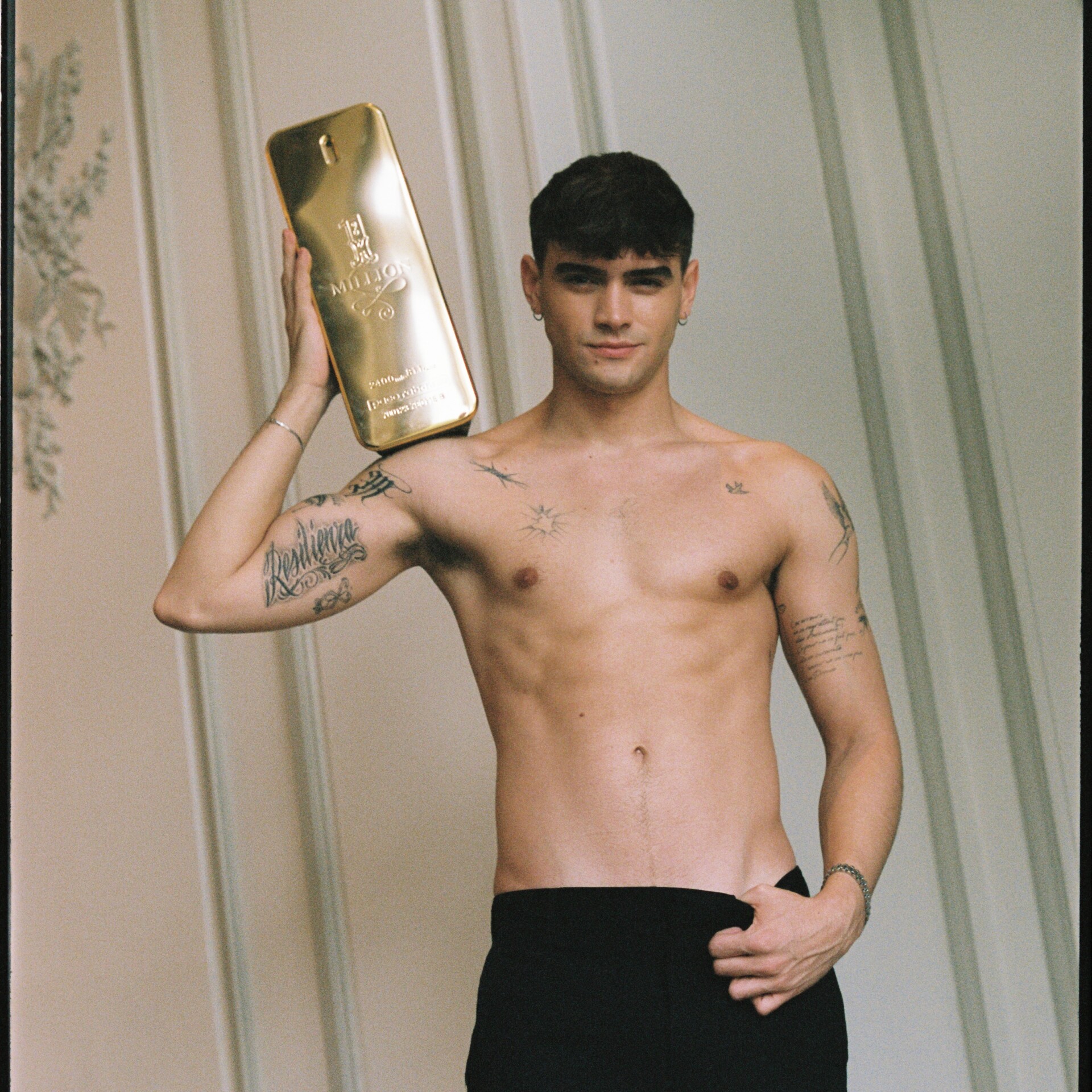 Introducing Spain’s Leading Man: Gabriel Guevara wears 1 Million by Rabanne - 000086