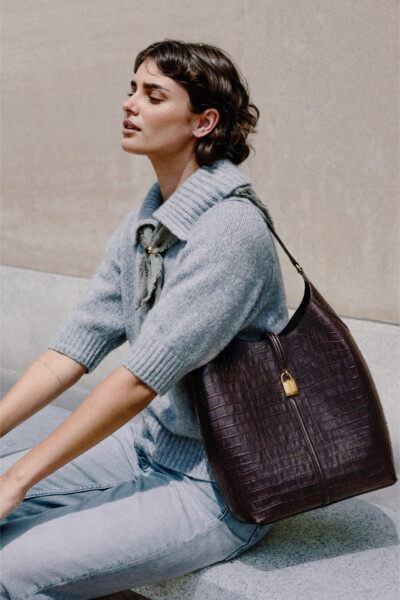 DeMellier: ICONS 26